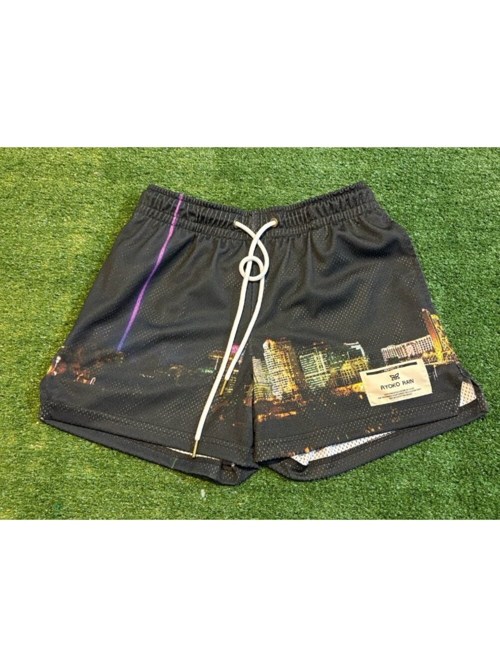 Ryoko Rain shorts mens small black mesh 4" inseam mesh city skyline pockets